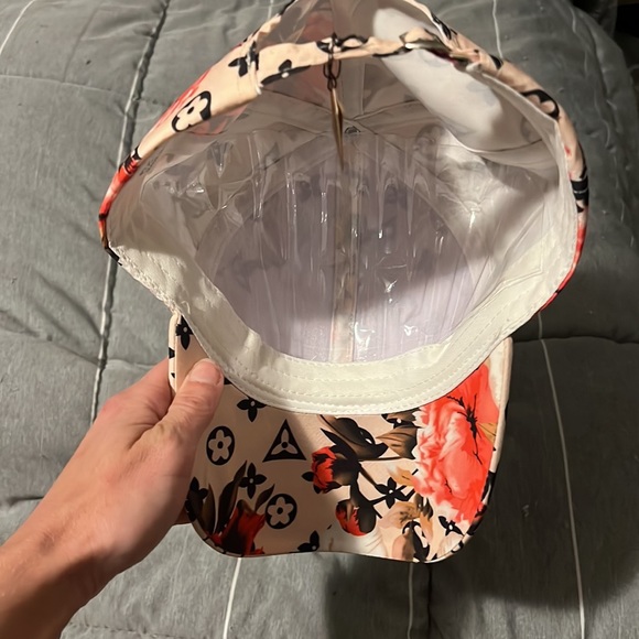 Womens hat! Floral - Picture 3 of 4